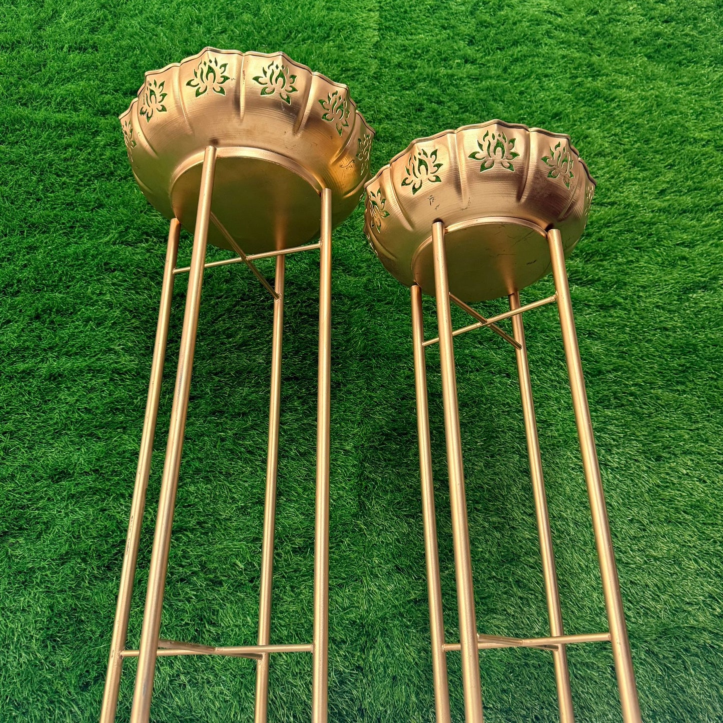 Urli with Removable Heavy Stand | 2 Sizes