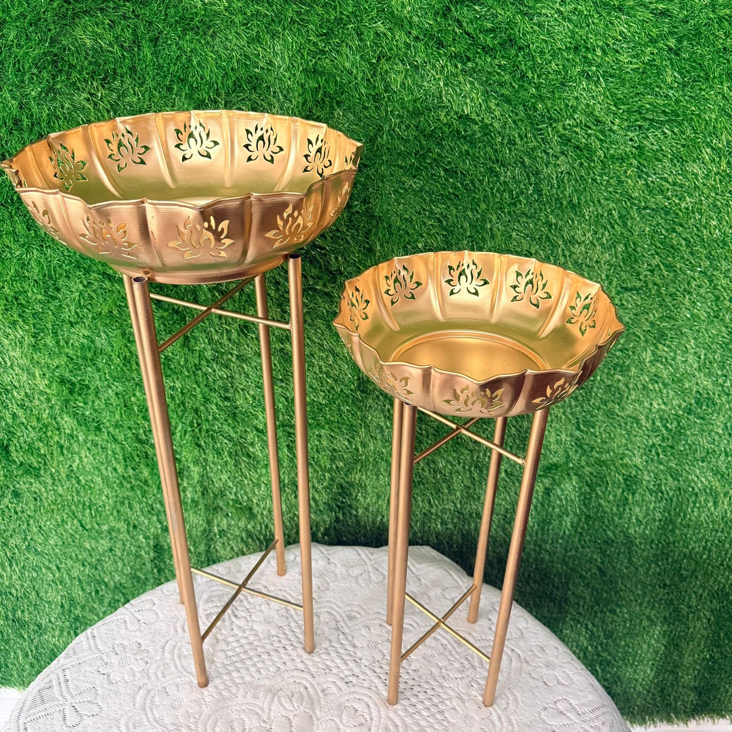 Urli with Removable Heavy Stand | 2 Sizes